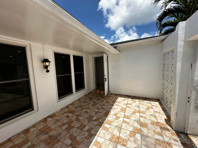 Foto del edificio - 7725 Grandview Blvd