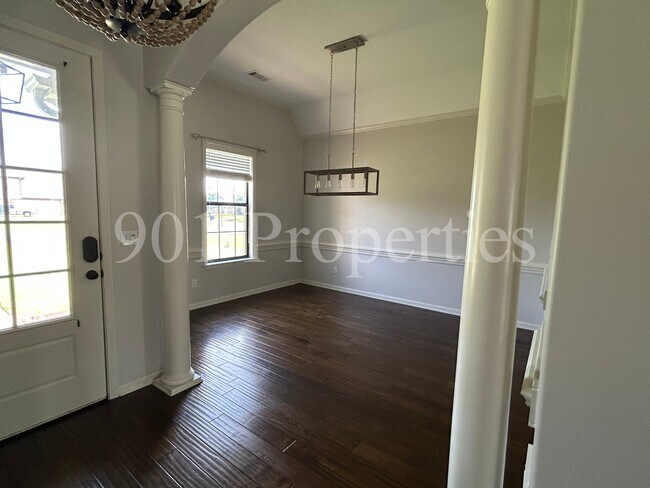 Foto del edificio - 14383 Buttercup Dr