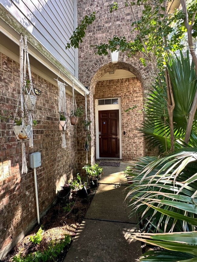 Foto del edificio - 5302 Canyon Hollow Dr
