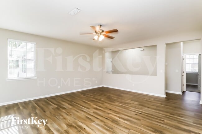 Building Photo - 12302 Lawson Creek Dr