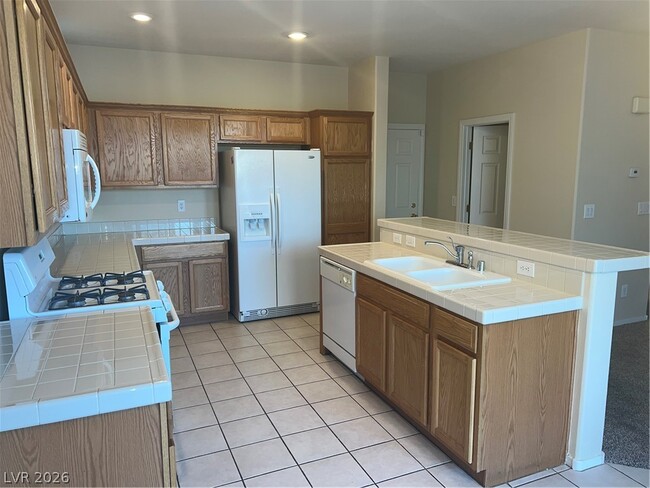 Building Photo - 10236 Wolf Pack Ln