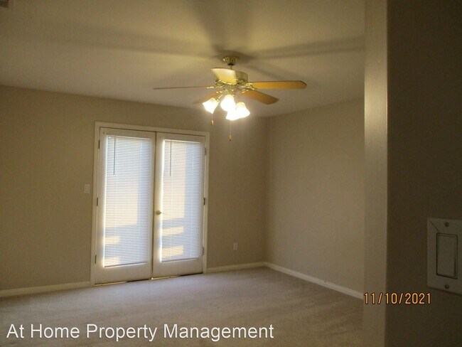 Building Photo - 3 br, 2.5 bath House - 6715 Mill Creek Dr