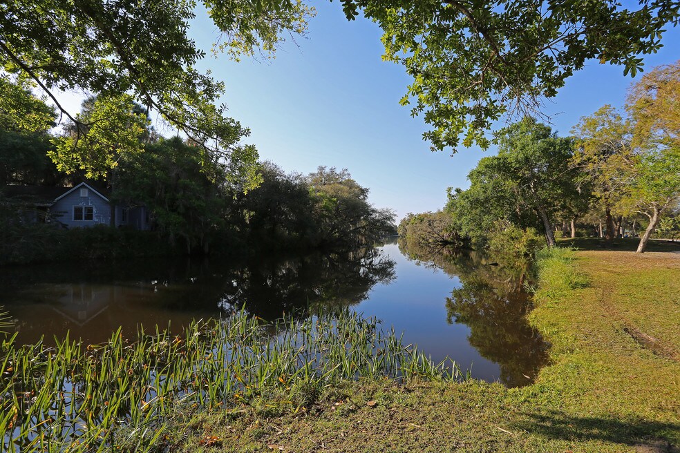 Is White City a Good Place To Live in Fort Pierce? Neighborhood Guide