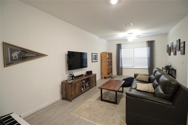 Foto del edificio - 729 NW 126th Terrace