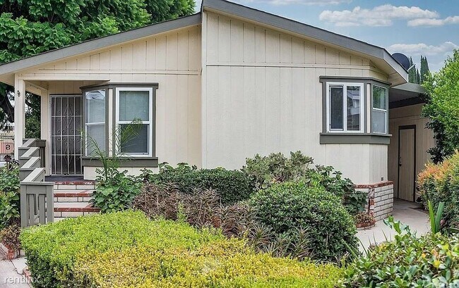 Building Photo - 2 br, 2 bath House - 12 Saddleback Rd