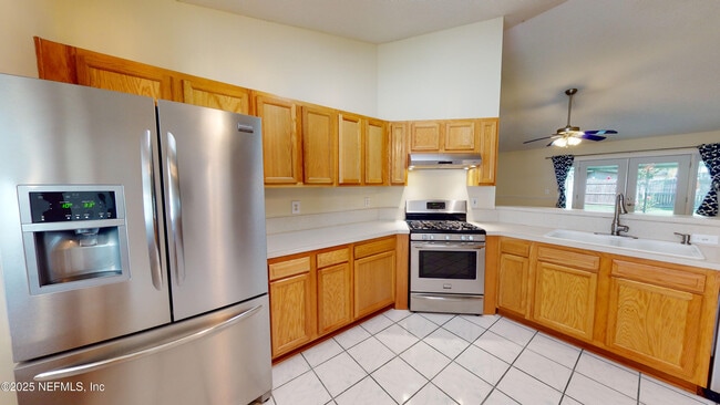 Building Photo - 1826 Blue Ridge Dr