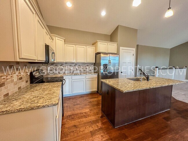 Foto del edificio - Executive Home - 3 Bedroom, 2.5 Bath Home ...