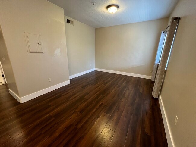 Living Room - 67 E 200 N
