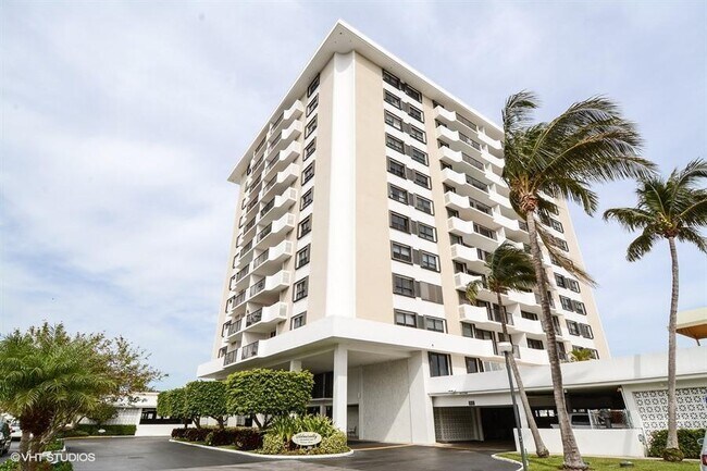 Building Photo - 1208 Marine Way