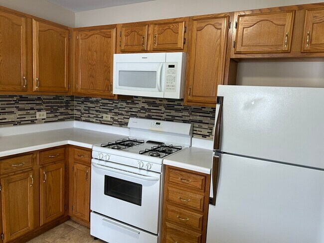 Foto del edificio - 2838 Meadow Ln