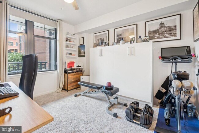 Foto del edificio - 1021 N Garfield St