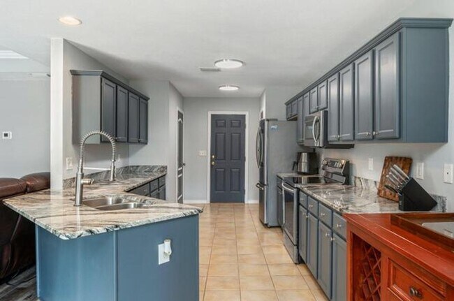 Foto del edificio - Charming, pet friendly, 3-Bedroom Home wit...