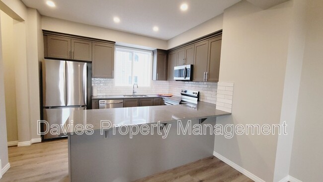 Building Photo - 2072 Wonnacott Way SW