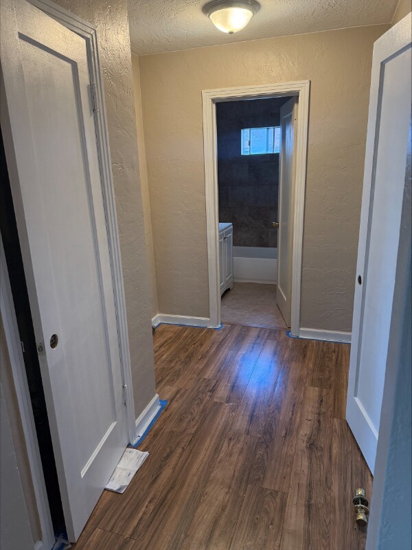 Foto del edificio - 1690 Almond Ave