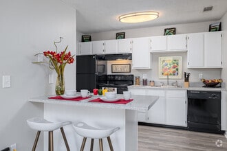 Interior Photo - Park Canyon