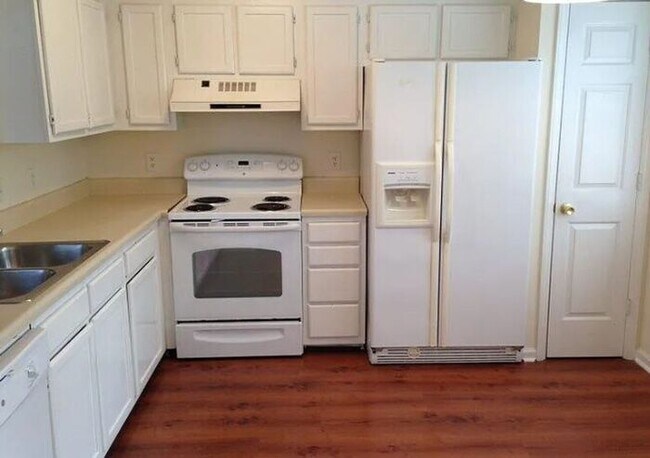 Foto del edificio - 316 Pin Oak Dr