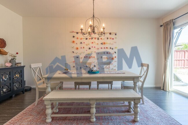 Foto del edificio - Gorgeous 5 Bedroom Home in RIver Islands