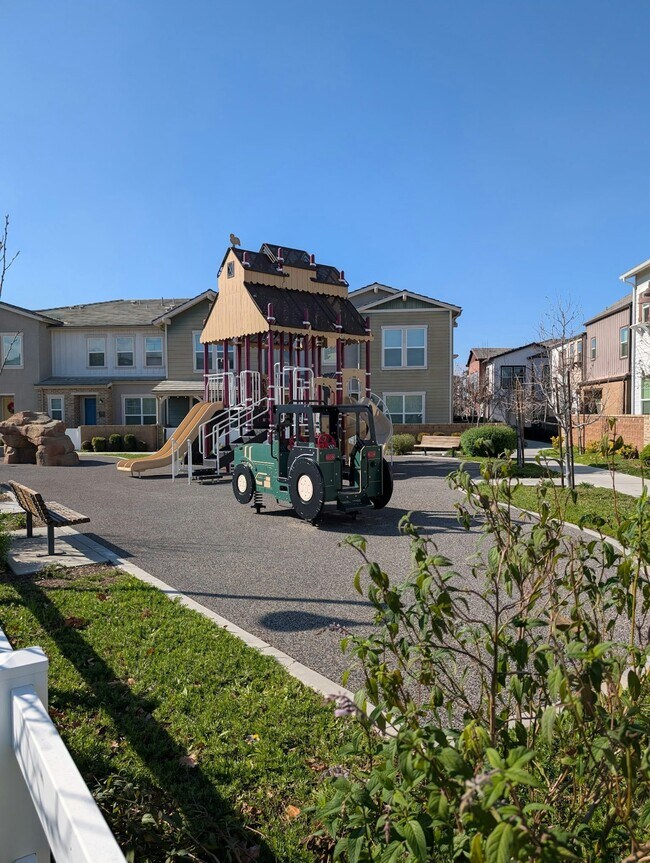 Foto del edificio - 1969 Cottage Dr