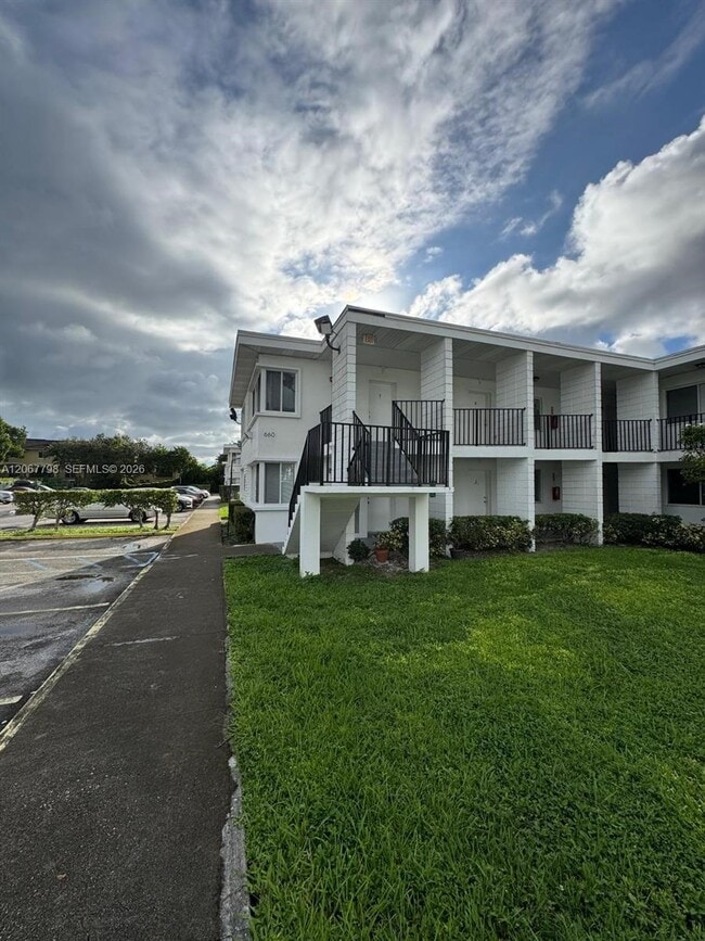 Building Photo - 670 NE 88th Terrace