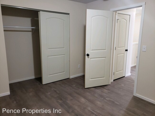 Building Photo - 304 S Skipworth Rd