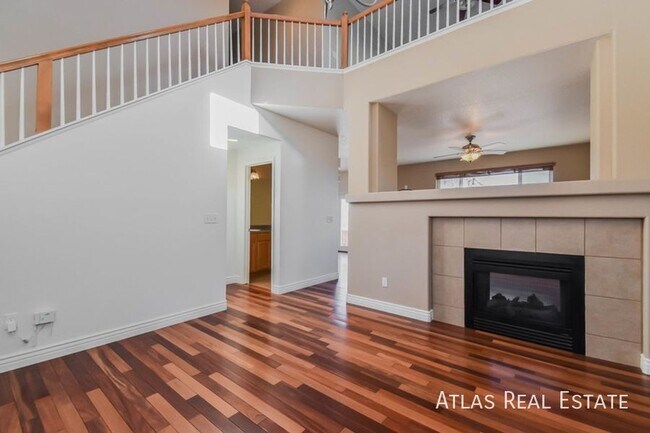 Building Photo - 430 Winebrook Way