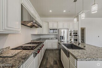Building Photo - 17360 N 96th Way