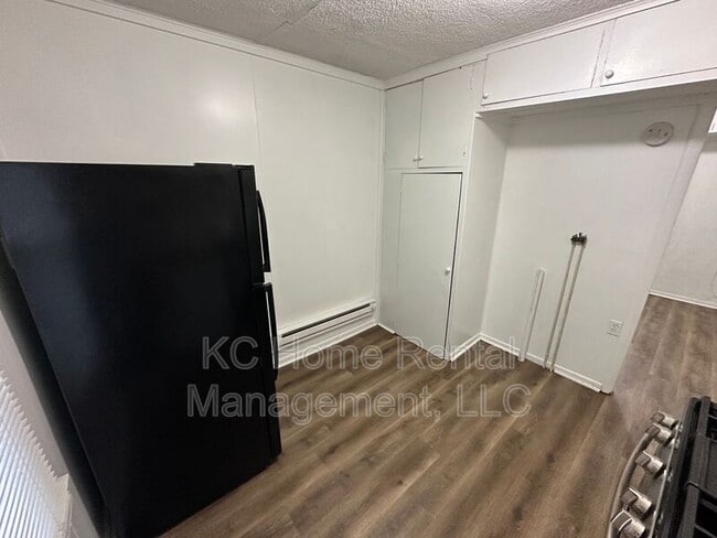 Foto del edificio - 107 E Hale St
