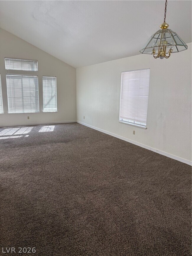 Building Photo - 5608 Red Bluff Dr