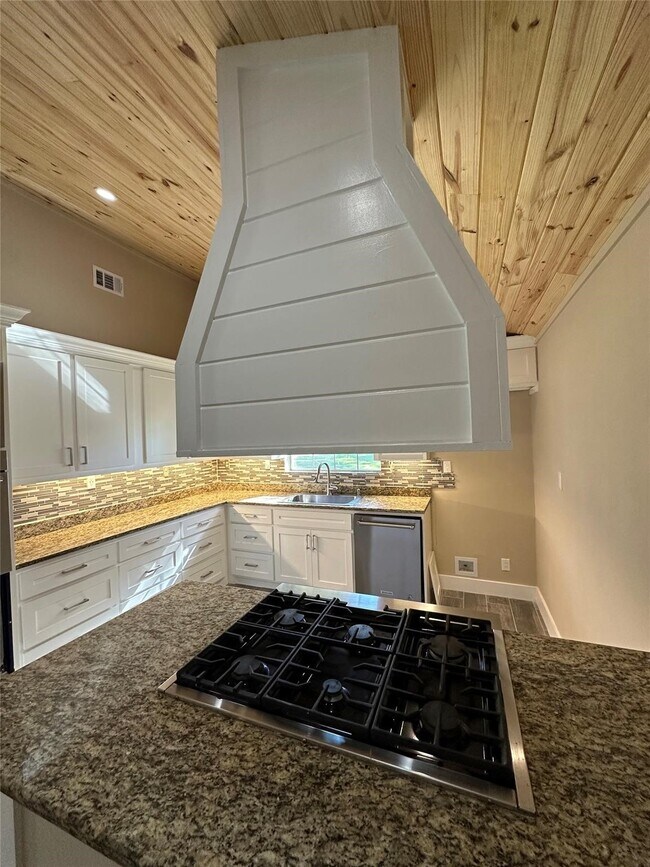 Foto del edificio - 680 Mockingbird Hills Dr