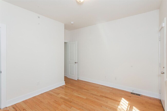 Building Photo - 4 br, 2 bath Duplex - 1706 FONTAIN ST Unit 1