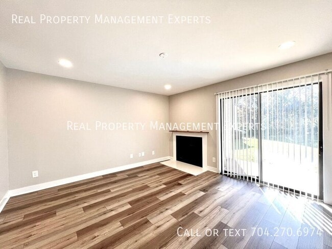 Building Photo - 3021 Heathstead Place