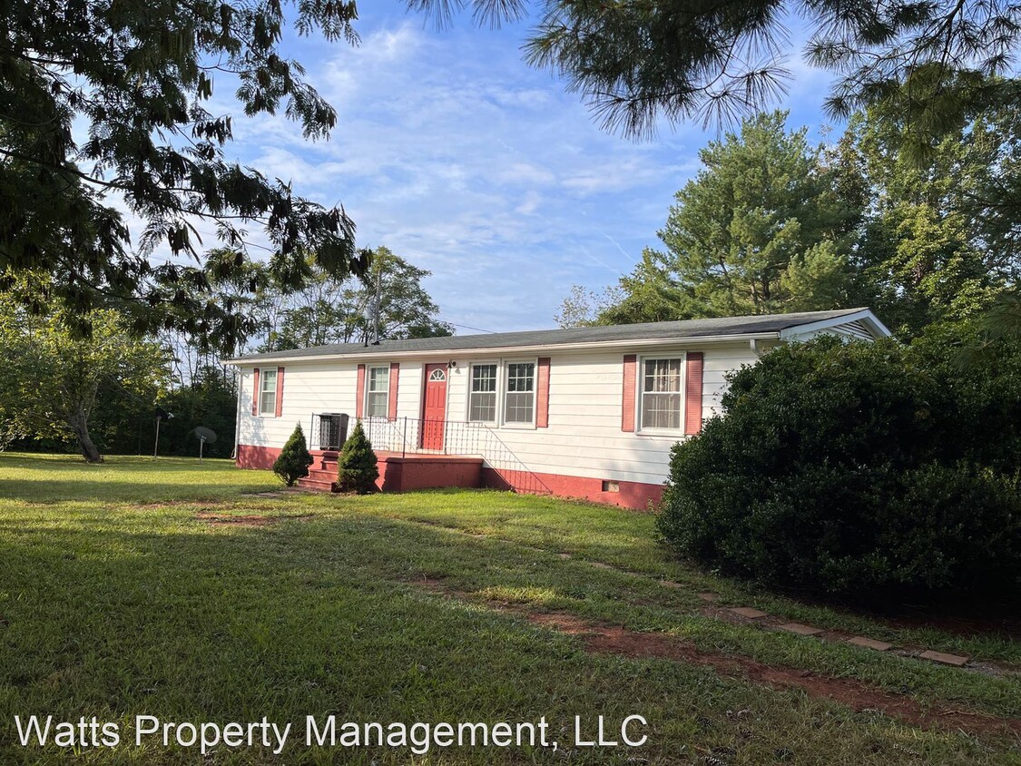 Primary Photo - 3 br, 1.5 bath House - 4123 Mollies Creek Rd