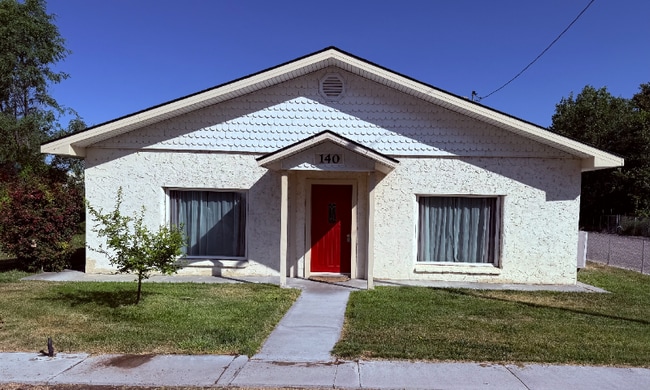 Building Photo - 140 3rd St