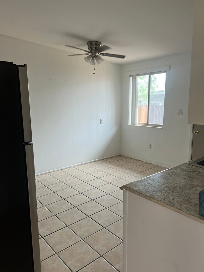 Building Photo - 4752 E Baker St