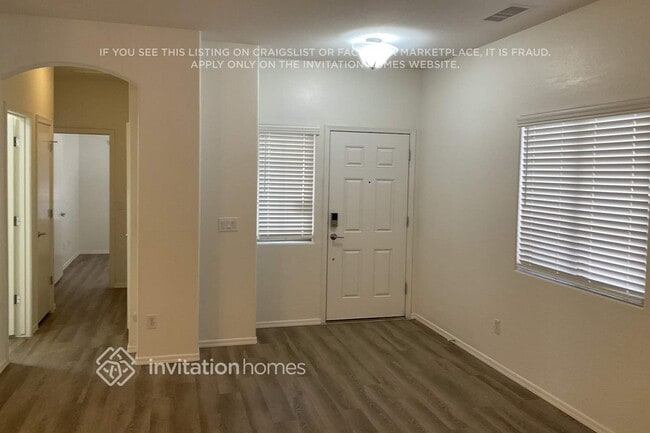 Building Photo - 10266 E Keats Cir