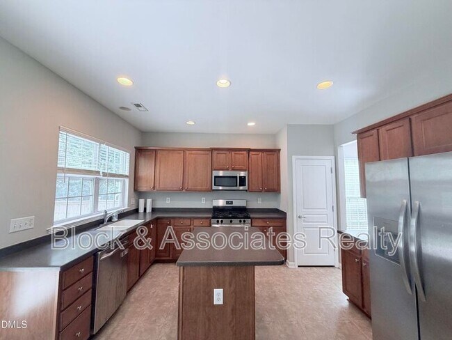 Foto del edificio - 2101 Addenbrock Dr