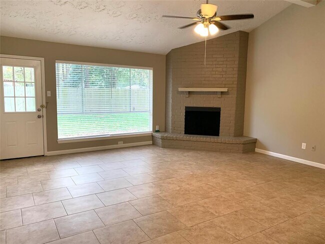 Foto del edificio - 4306 Towergate Dr