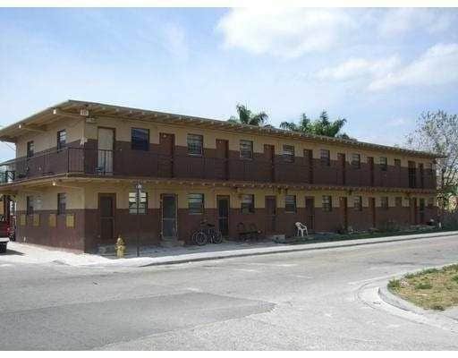 Primary Photo - 601 W Ave A