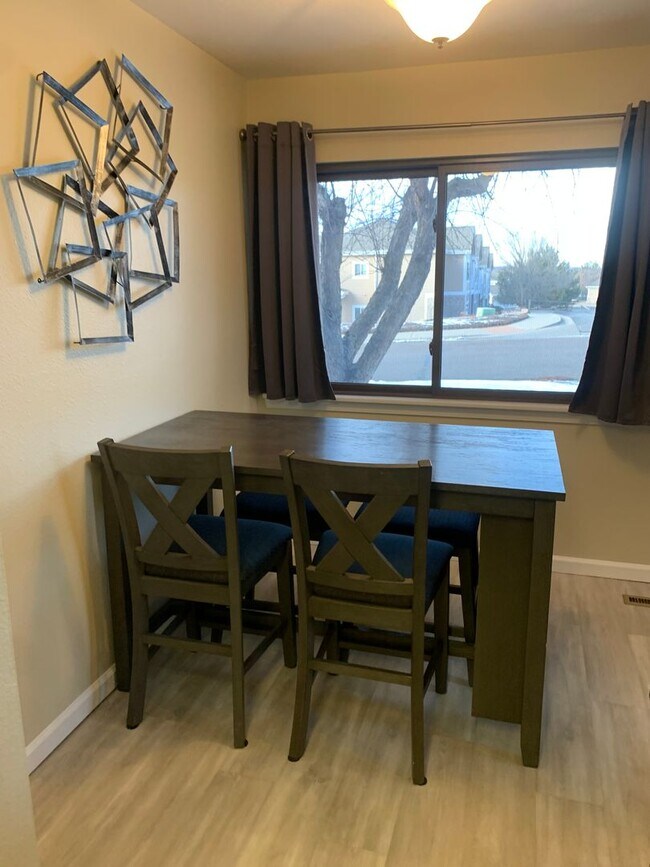 Foto del edificio - Low Maintenance Ranch Condo