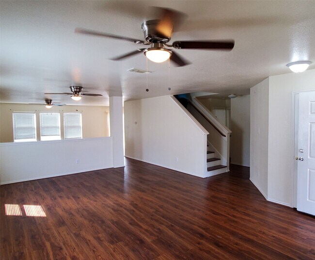 Foto del edificio - 7903 Chatham Springs Ln