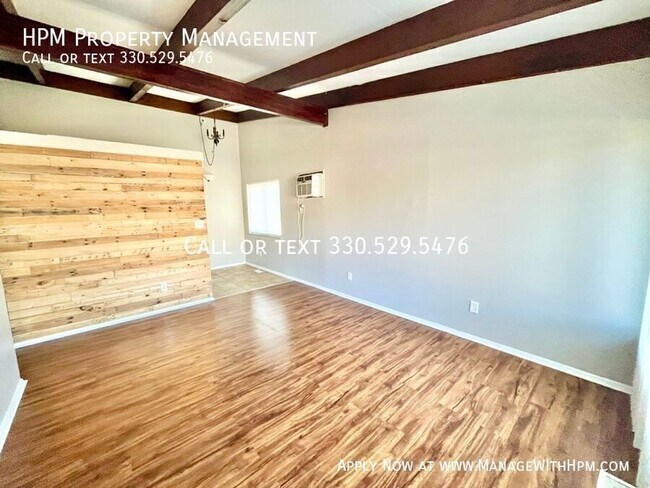 Foto del edificio - 875 Bryant Ave