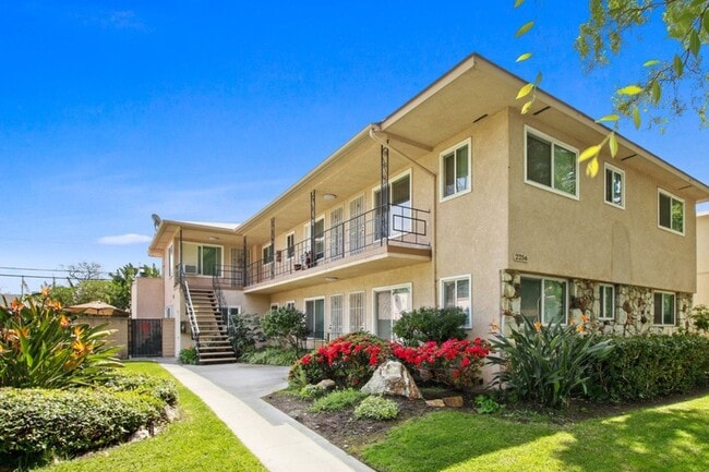 Building Photo - 2256 San Anseline Ave
