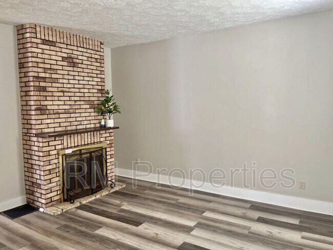 Foto del edificio - 424 W Sycamore St