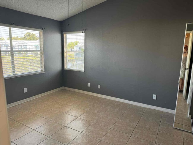 Photo - 2516 Woodgate Blvd Apartment