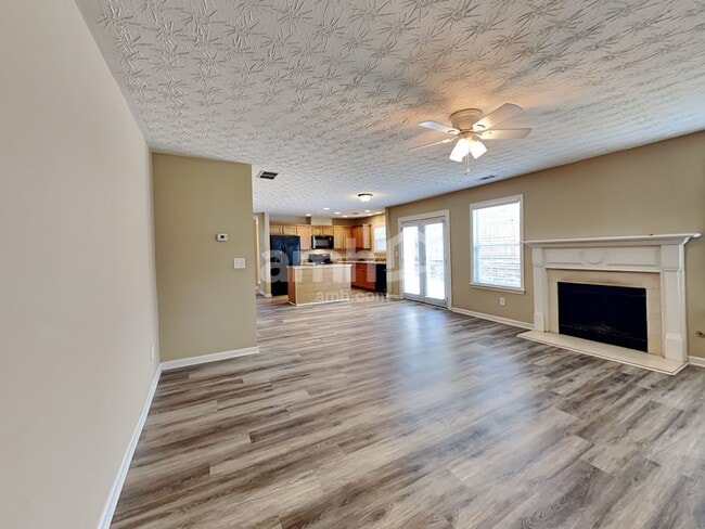 Foto del edificio - 2622 Lance Ridge Way NE