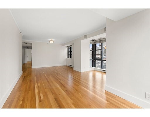 Building Photo - 170 Tremont St