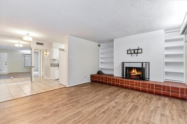 Foto del edificio - 505 W 7th St
