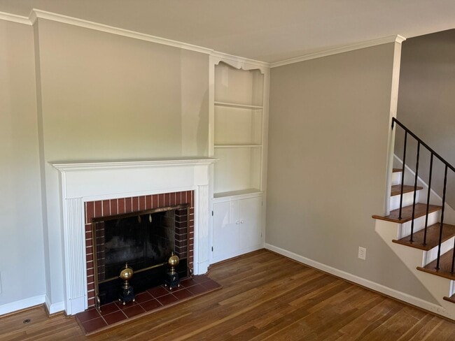 Building Photo - 3 Bedroom 2 Bathroom Single Family Home in Upper Arlington