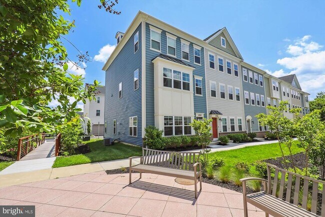 Foto del edificio - 14312 Potomac Heights Ln