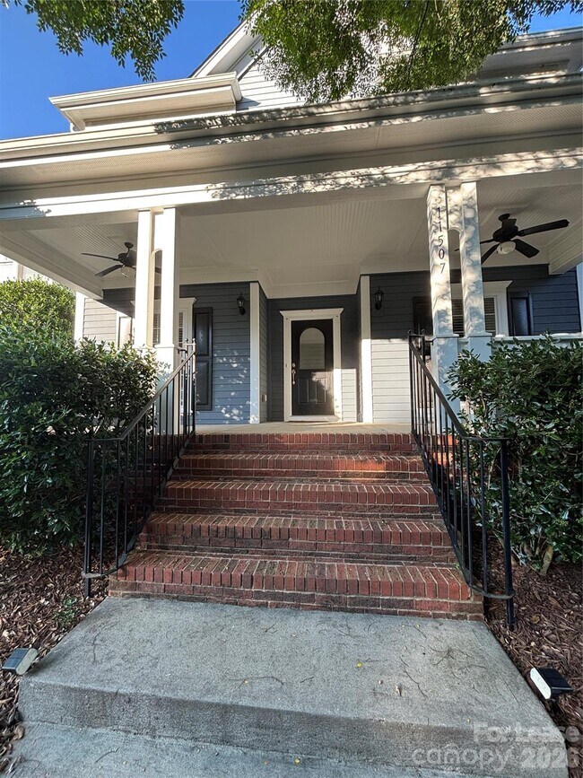 Building Photo - 11507 Ardrey Crest Dr